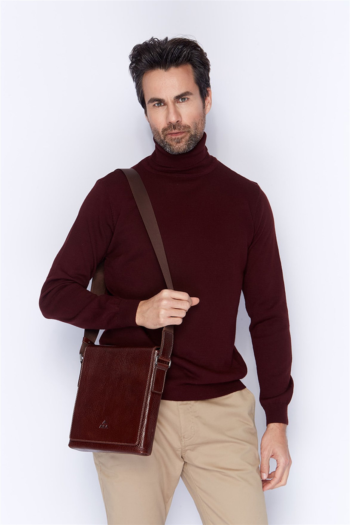 parlak-kahve---omuzdan-askili-deri-can-b38-8a